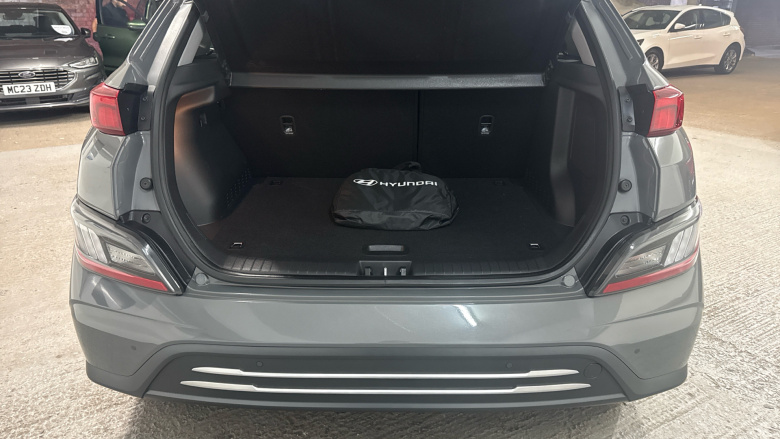 Hyundai KONA 100kW Premium 39kWh 5dr Auto Electric Hatchback